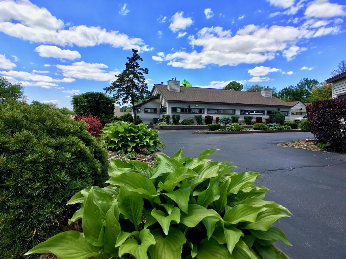 Sybaris Pool Suites Downers Grove - Adults Only Exterior foto